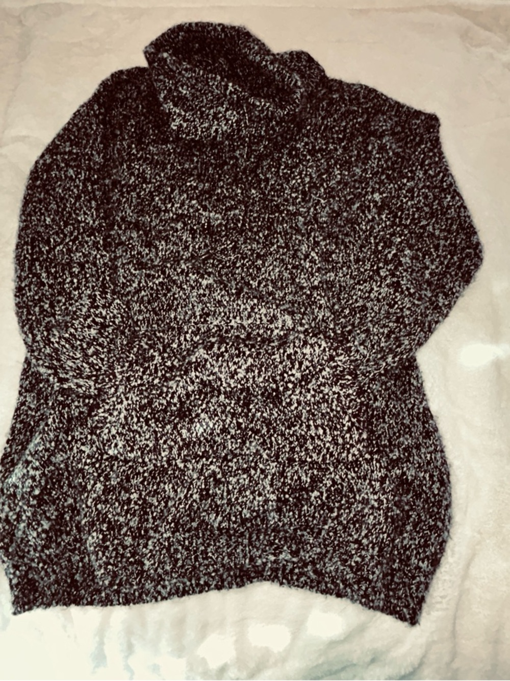 ❤️ ❤️ Marled Burgundy, Black & White Cowl/Turtleneck Front Pocket Pullover